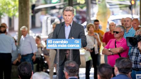El presidente del Partido Popular, Alberto Núñez Feijóo, durante un encuentro del PP el pasado 28 de mayo de 2026, en Leganés