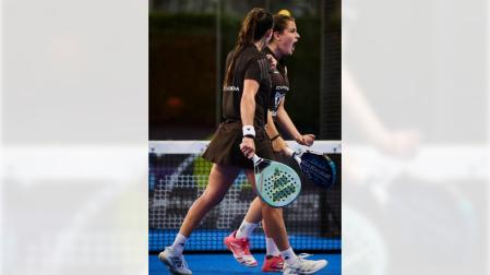 Martina Calvo y Marta Ortega celebran el triunfo en el primer encuentro del Italy Major de Roma