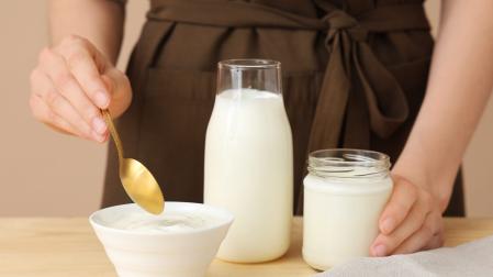 Tanto el yogur como el kefir son alimentos fermentados, pero no son lo mismo...