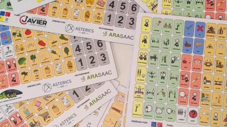 Parte de las tarjetas que ya se han repartido por comercios