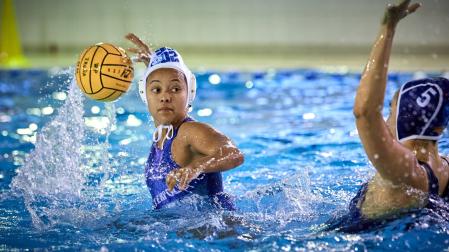 Imagen del partido de liga disputado por Waterpolo Iruña 98 02 ante el Sant Andreu esta temporada