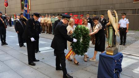 Fotos del homenaje de la Policía Nacional a las víctimas de ETA en Pamplona.