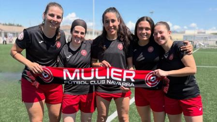 EL NÚCLEO DURO DE MULIER. Irene Gaztelu (12 temporadas), Irati Arambillet (10), Carmen Simón (5), Nadia Armendáriz (7) y Tamara Sánchez (11).