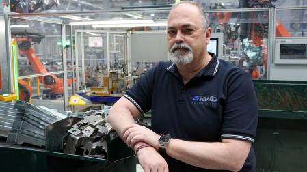 A: EDUARDO BUXENS F: 17 JUNIO 2026 L: KWD AUTOMOTIVE -POLIGONO ARAZURI T: ROBERTO LANASPA - PRESIDENTE DE ACAN , CLUSTER DE AUTOMOCIÓN DE NAVARRA