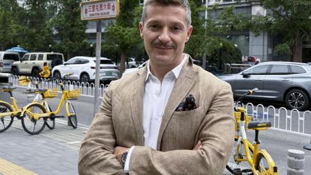 Luis Melgar. autor de 'La noche cae sobre Shanghái'