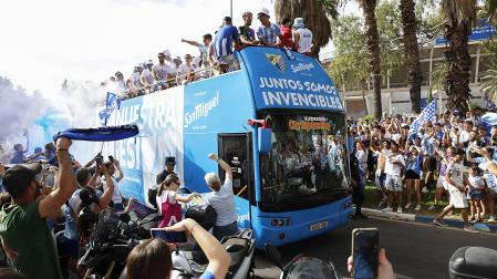 El Málaga CF celebra con su afición el ascenso a Primera División