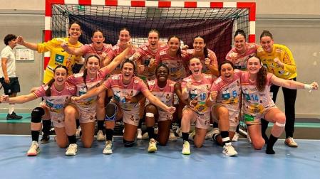 Las componentes de la selección española universitaria, tras su segunda victoria en el Mundial de este lunes 22 de junio
