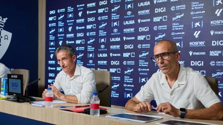 A: J.P. Urdíroz F: 23-06-2026 P: L: Pamplona. Estadio del Sadar. T: Fútbol Base. Presentación del Proyecto Tajonar 3.0 con Angel Alcalde y Patxi Puñal.
