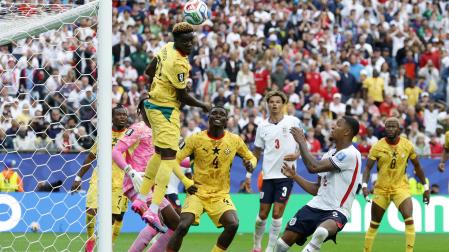 Inglaterra se topa con la resistencia de Ghana
