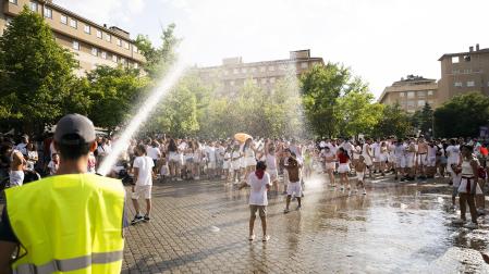 Fotos del chupinazo de fiestas de Barañáin 2026