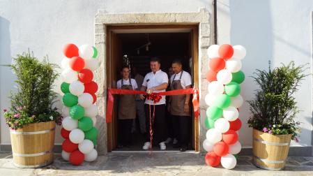 Inauguración del Restaurante La Villa en Igantzi