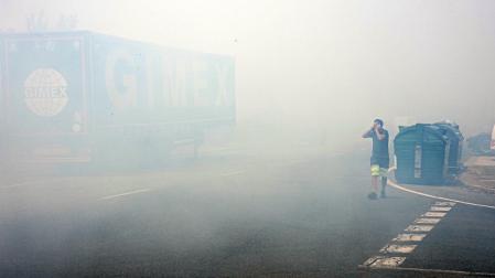 Foto del incendio junto a la Ciudad del Transporte.