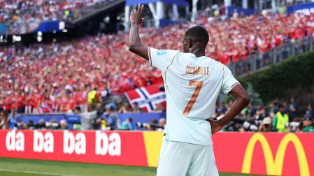 Ousmane Dembélé reacciona tras uno de sus goles a Noruega