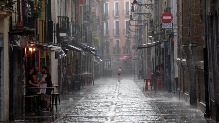 Fotos de la tormenta de este sábado por la tarde en Pamplona