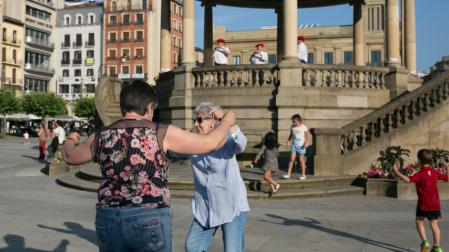 Bailables esta tarde en la Plaza del Castillo.
