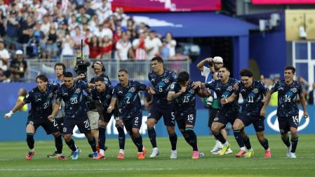 Los jugadores de la selección de Paraguay celebran su victoria en la tanda de penaltis frente a Alemania y su paso a octavos de final del Mundial 2026
