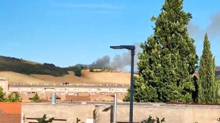 Vista del incendio de Badostáin desde Mutilva