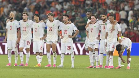 Jugadores de Marruecos concentrados durante la tanda de penaltis en el partido de los dieciseisavos de final del Mundial de la FIFA 2026 contra Países Bajos