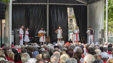 Concierto de jotas en San Fermín