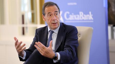 Fotos del desayuno de trabajo con Gonzalo Gortázar (CEO de CaixaBank)