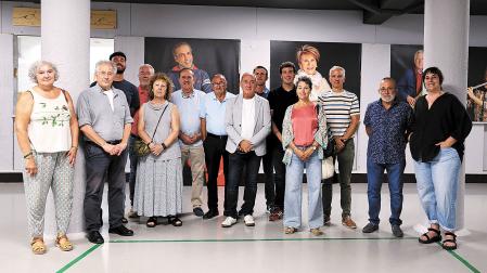 Antiguos trabajadores, ex presidentes y representantes hoy de Mairaga en la presentación