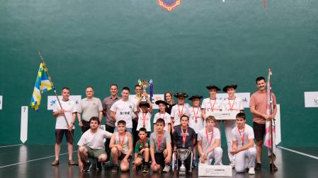 Bera reedita su título de campeón del Interpueblos Txiki