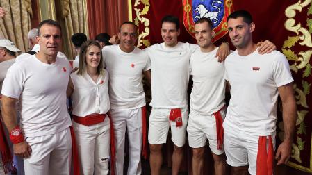 Famosos en el Ayuntamiento de Pamplona