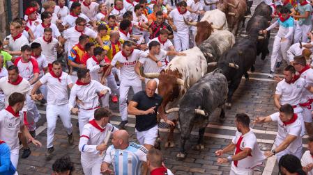 Delante de la manada, corre Javier Jiménez Muro.