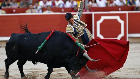 Fotos de la corrida del 8 de julio de la Feria del Toro 2026 con toros de la ganadería Cebada Gago para los diestros David Galván, Román y Manuel Diosleguarde
