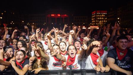 Foto del concierto de Brigade Loco en la Plaza de Castillo en San Fermín 2026