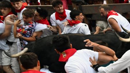 cornada tercer encierro san fermin 2026 IRATI aizpurua