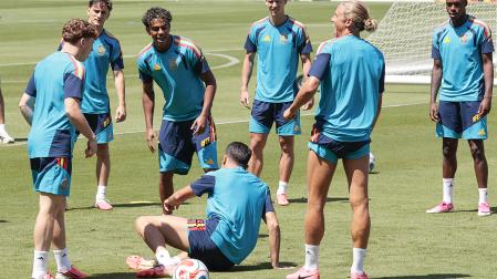 Ambiente distendido en el entrenamiento de España este jueves, 9 de julio