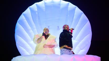 Carlos Areces (izquierda) y Aníbal Gómez, Ojete Calor, en el Navarra Arena hace dos años