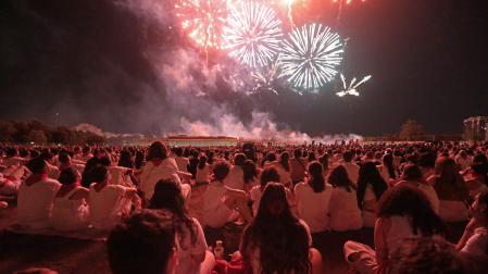 Fuegos artificiales de San Fermín desde la explanada de Yanguas y Miranda