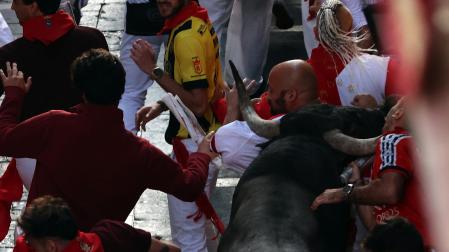 Fotos del quinto encierro de San Fermín 2026 en Pamplona