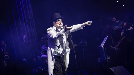 Javier Gurruchaga ha encabezado la Orquesta Mondragón durante su medio siglo de actividad
