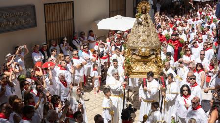 Procesión en honor a Santa Ana durante las fiestas patronales de Tudela de 2025