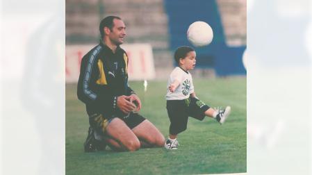 Miguel Merino, con su hijo Mikel con apenas dos años