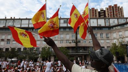 Pantalla gigante para presenciar la final de la Eurocopa 2024 entre las selecciones de España e Inglaterra