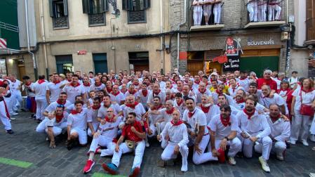 Despedida de los corredores de Santo Domingo esta mañana.