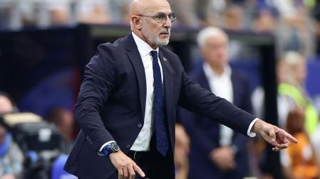 El entrenador de España, Luis De la Fuente, durante el partido de semifinales ante Francia