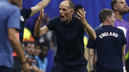 El alemán Thomas Tuchel protesta una decisión durante la semifinal contra Argentina