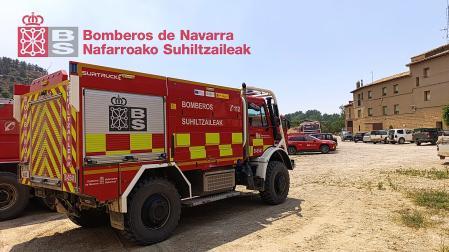 Bomberos de Navarra en la localidad aragonesa de Uncastillo