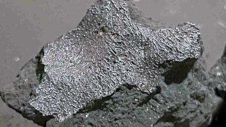 Fotografía cedida por SETI Institute donde se muestra un fragmento del meteorito de Hillsborough