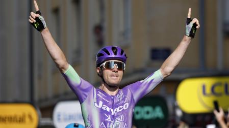 El ciclista suizo Mauro Schmid (Team Jayco AlUla) ha ganado este viernes la decimotercera etapa del Tour de Francia 2026