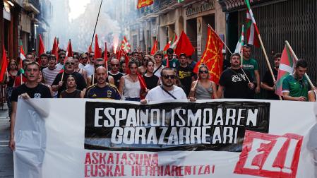 Manifestación "contra la exaltación españolista" en el Casco Viejo pamplonés