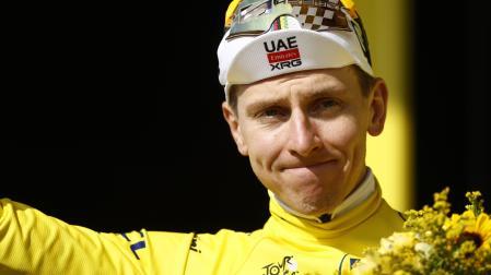 Tadej Pogacar, en el podio del Tour