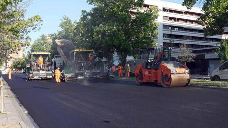 Asfaltado de la Avenida de Aróstegui