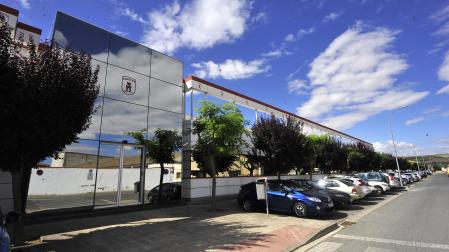 A:ALBERTO GALDONA F:24-06-2022 L:PERALTA P:FACHADA DE LA PLANTA DE AZKOYEN EN PERALTA T:JUNTA ACCIONISTA DE AZKOYEN EN PERALTA