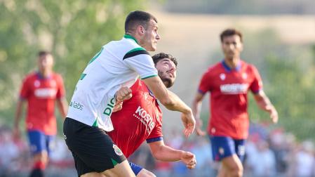 Fotos del amistoso entre Osasuna y Racing en Mendigorria